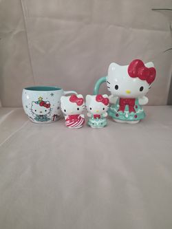 2 Hello Kitty Mugs & 2 Salt Shakers