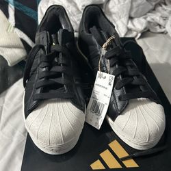 Adidas Superstars