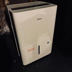 Midea dehumidifier 1500 soft slightly new 6mth