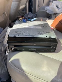 Kenwood DVD single din Bluetooth 