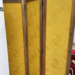 Room, Divider - Double-sided Three Panel Yellow With Silver Mirror Accents