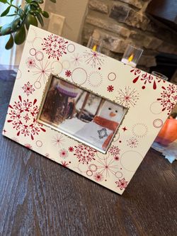 Festive "Concepts" Holiday Picture Frame (Brand New)