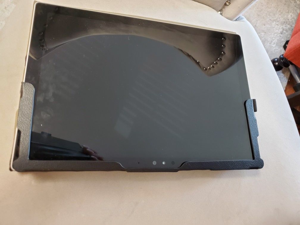 Microsoft Surface 4