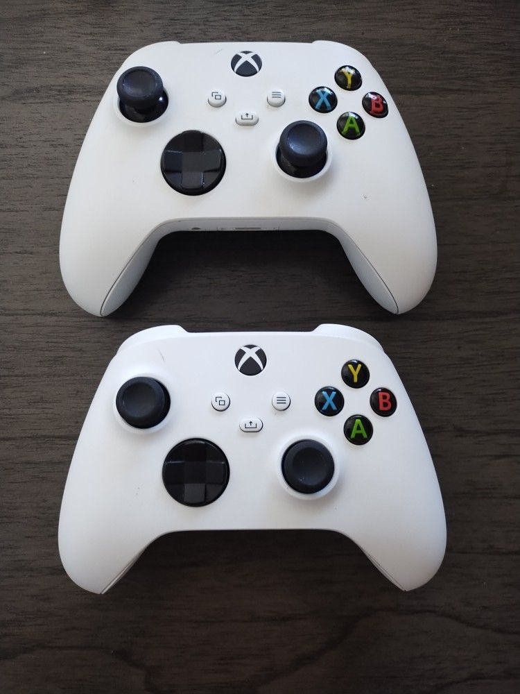 X Box Series X/S controller bundle