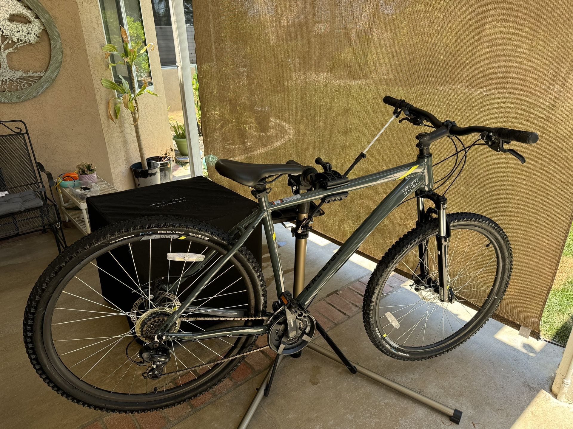 Talus 2 Mountain Bike