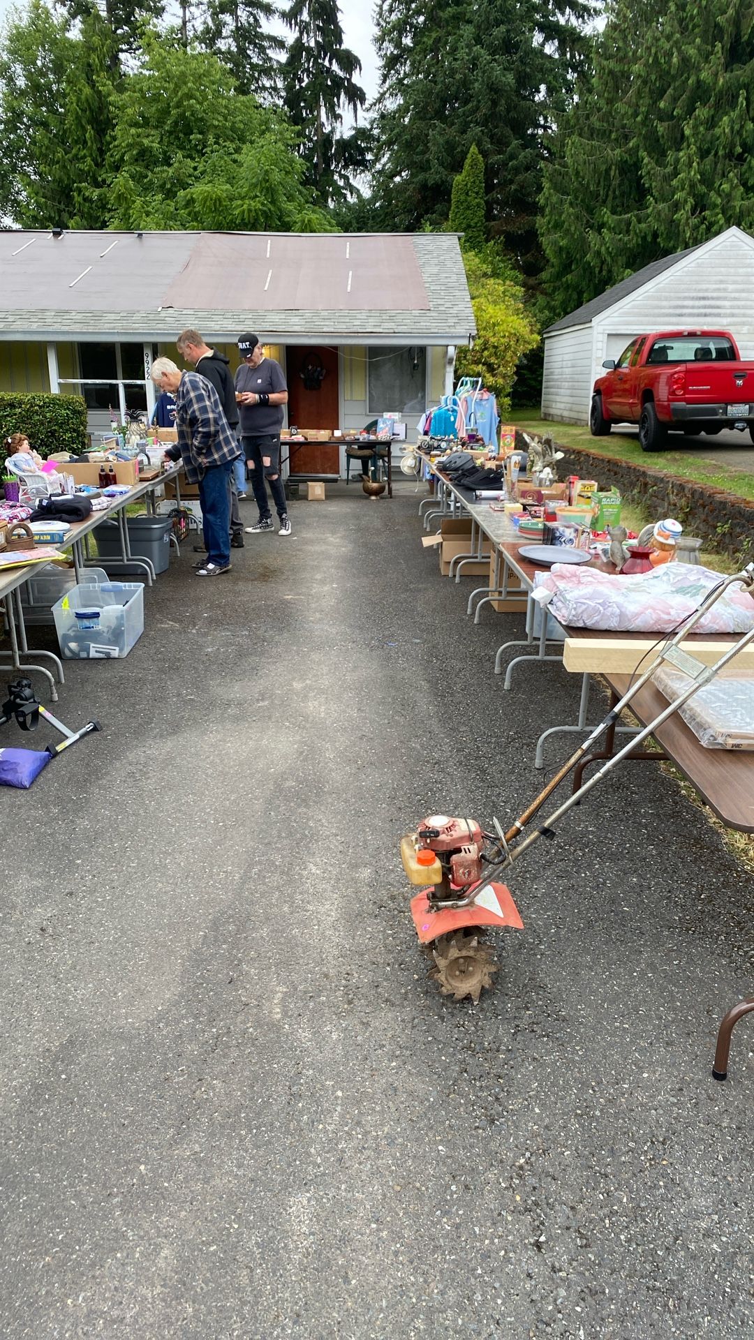 Yard Sale Milton Edgewood 