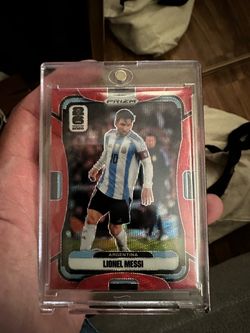 Lionel Messi 2026 Panini Prizm FIFA World Cup #10 Argentina RED WAVE #/39 SSP