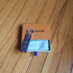 Louis Vuitton Monogram Keychain With Gift Box