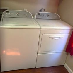GE Washer Dryer Laundry Set