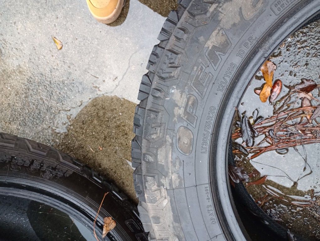 1 35x12.50 R20