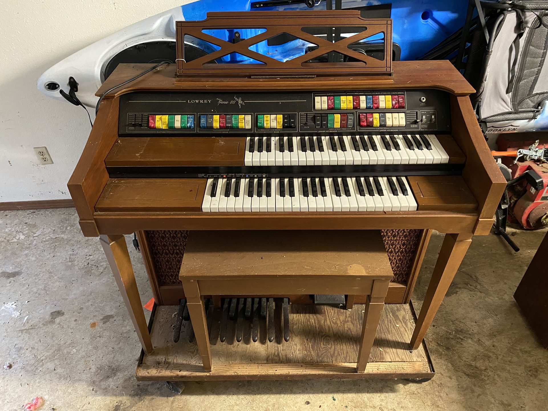 Lowery Genie SS Electric Organ