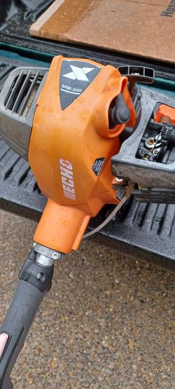 Echo
Echo® SRM-3020 Straight Shaft Trimmer starts easy runs perfect