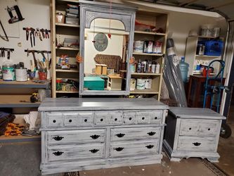 Dresser sets ( sold separately)
