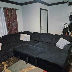 Oversized sleeper sofa Like New 1 month old 116x94