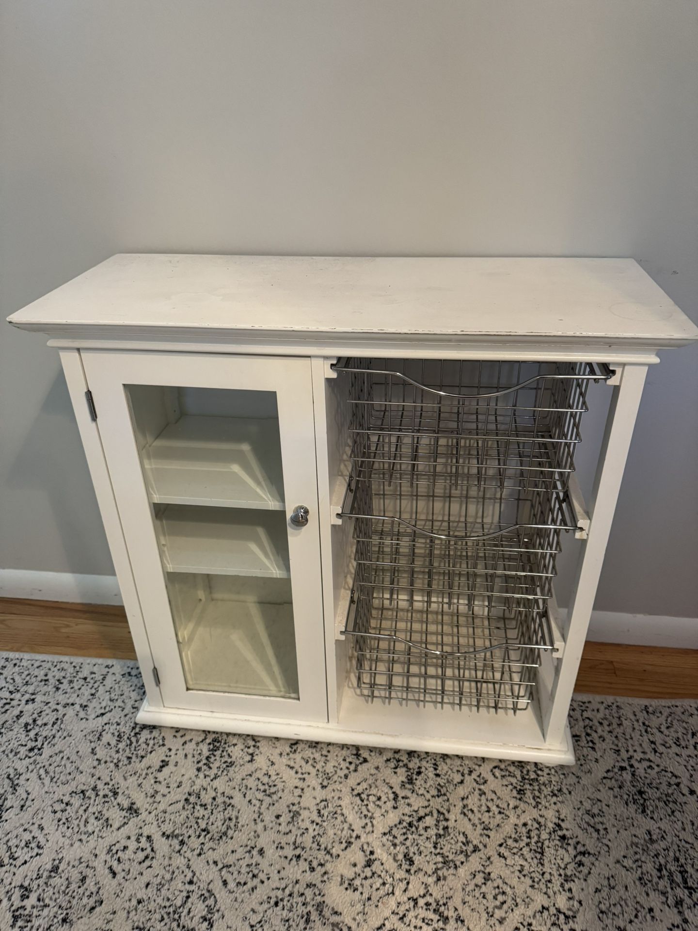 Beautiful Little Vanity 