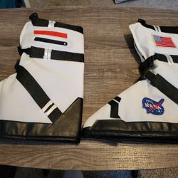 KIDS ASTRONAUT SHOE COVERS