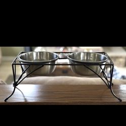 Small Dog/ Cat Bowls With Stand