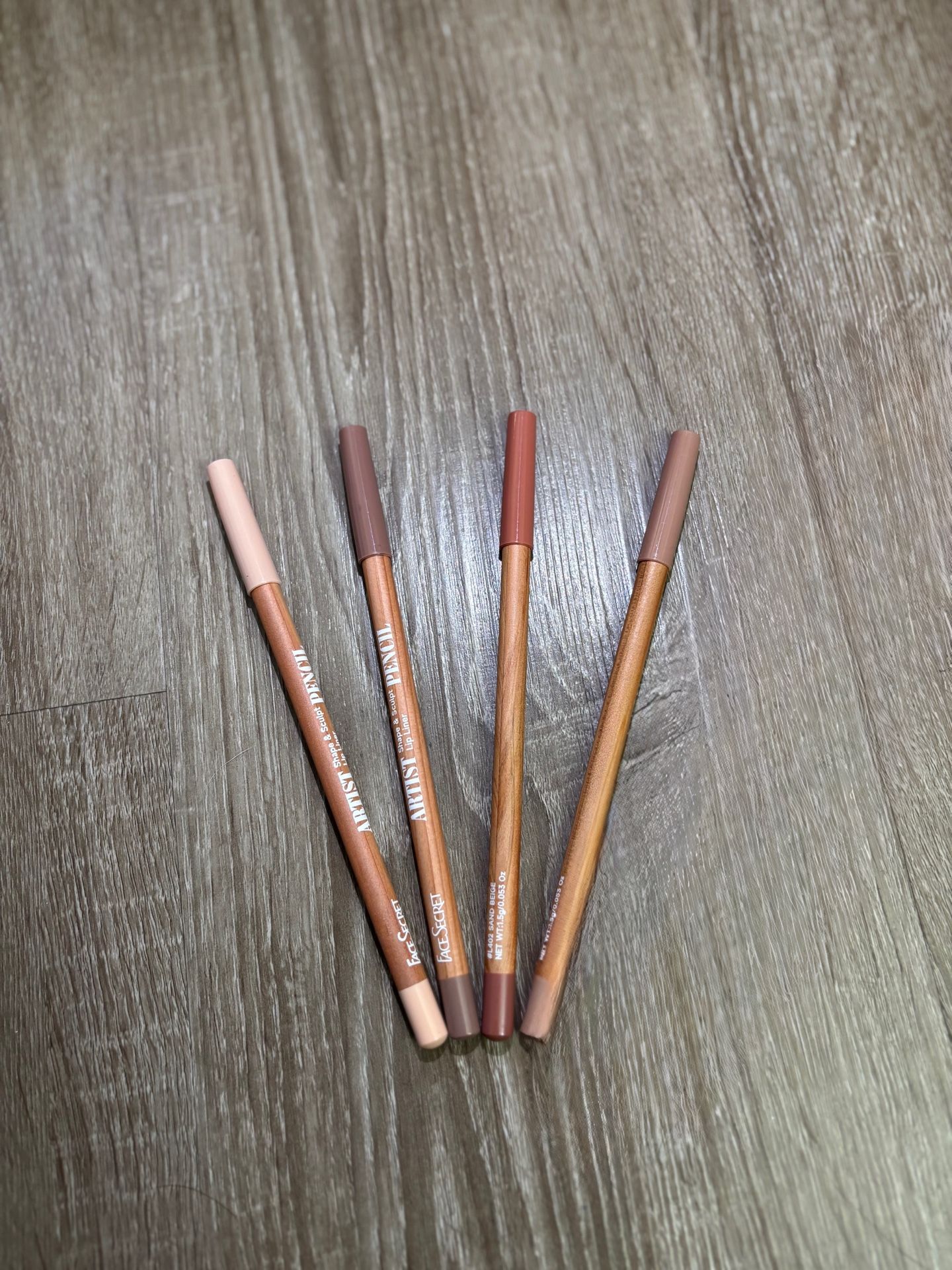 Brown Nude Lip Liner