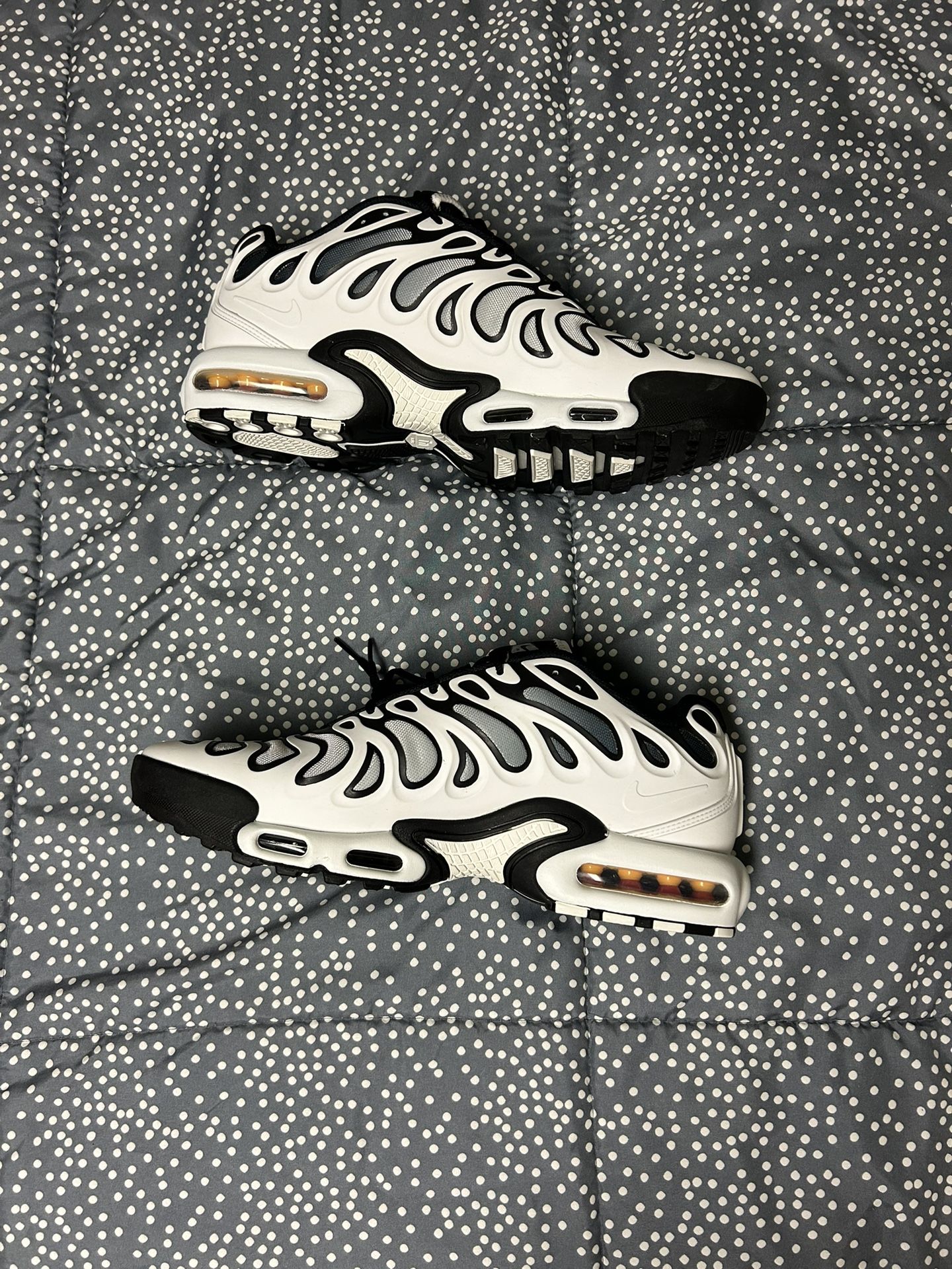 Nike Air Max Plus Drift White Black
