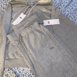 ALO SWEAT SUIT SIZE M