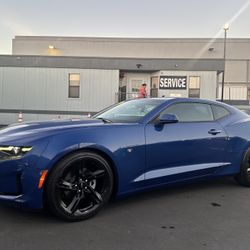 2021 CAMARO LT $30.995
