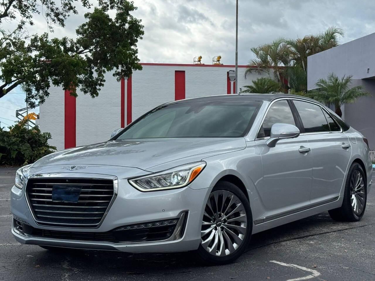 2017 Genesis G90