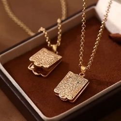 HEART OR SQUARE LOCKETS 💥WITH CHAIN💥