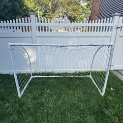 SOCCER NET!!!  MINT CONDITION!!!