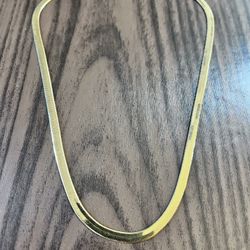 New 16” Herring Bone Gold Tone Necklace