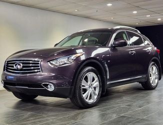 2015 INFINITI QX70