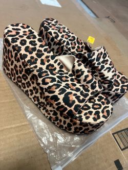 Women's summer shoes