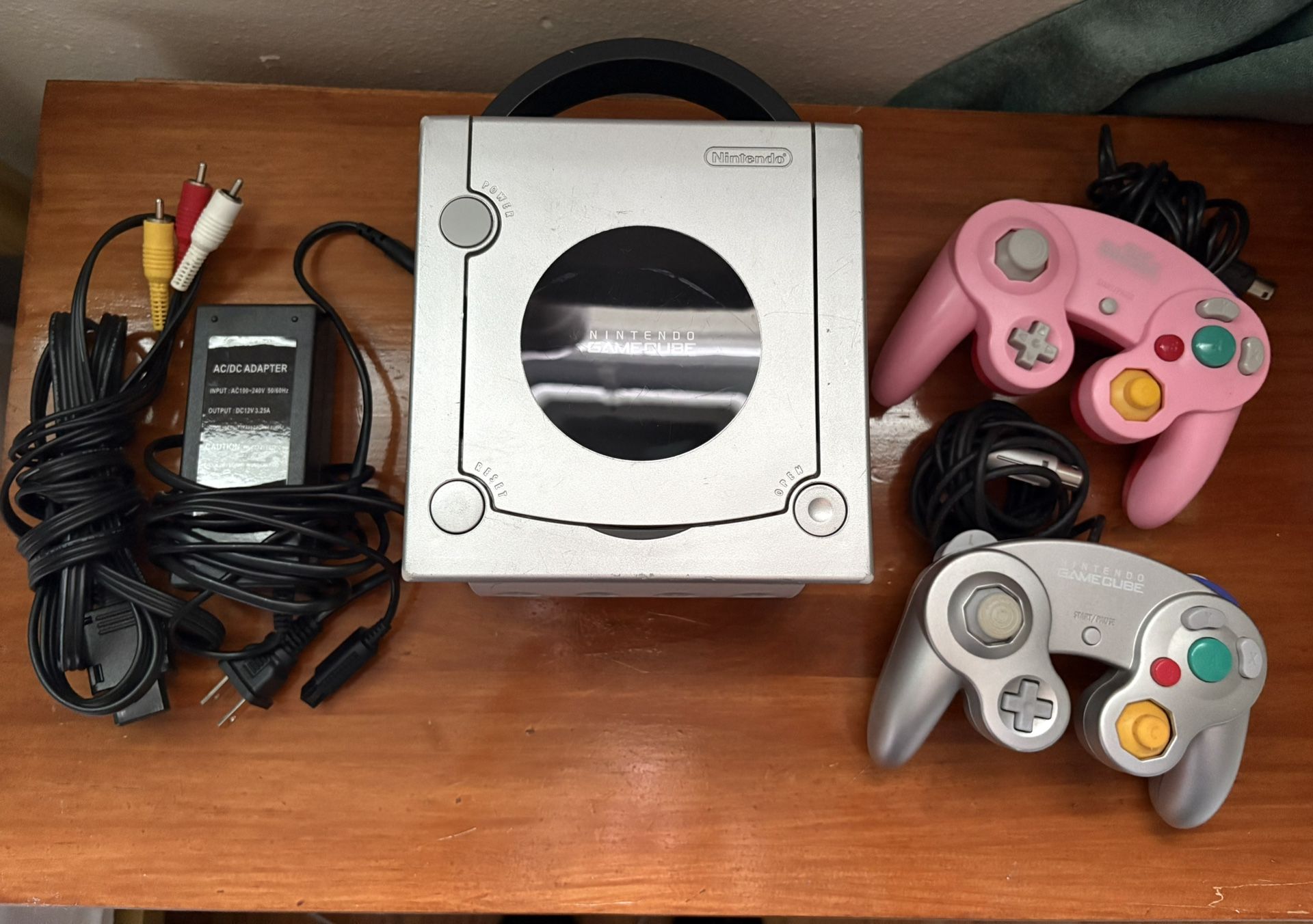 Nintendo GameCube Bundle w/ 2 Controllers + 4 Games (Mario Sunshine, Resident Evil 4, Spyro, Mortal Kombat)