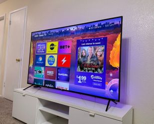 Like New ONN Roku Smart Tv 4k UHD 65”