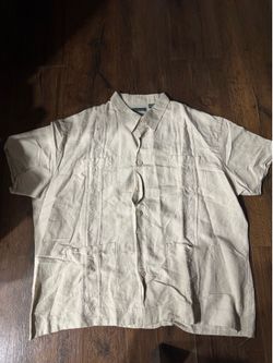 Cubavera Short-Sleeve Embroidered Guayabera Shirt