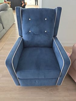 Nursery chair