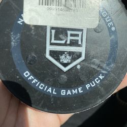 La Kings Hockey Official Puck