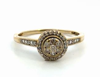 Woman’s Ladies 10k Two Toned White Yellow Gold Diamond Cluster Ring Size 6.5 GP3123749