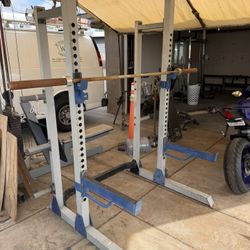 Squat Rack With Olympic Barbell 