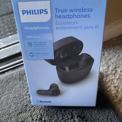 Philips Bluetooth Wireless Headphones. New 
