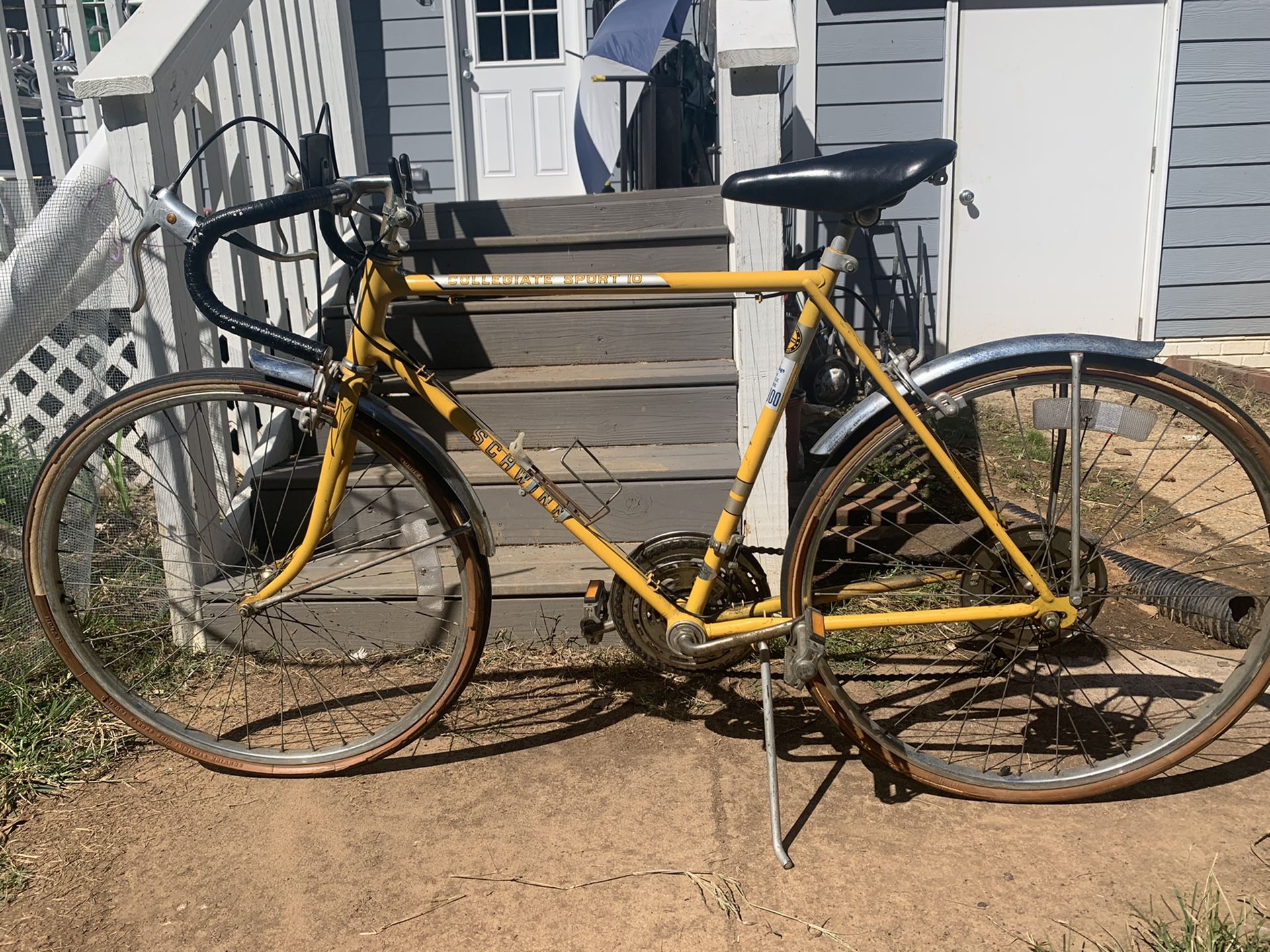 schwinn collegiate sport 10 26" bike