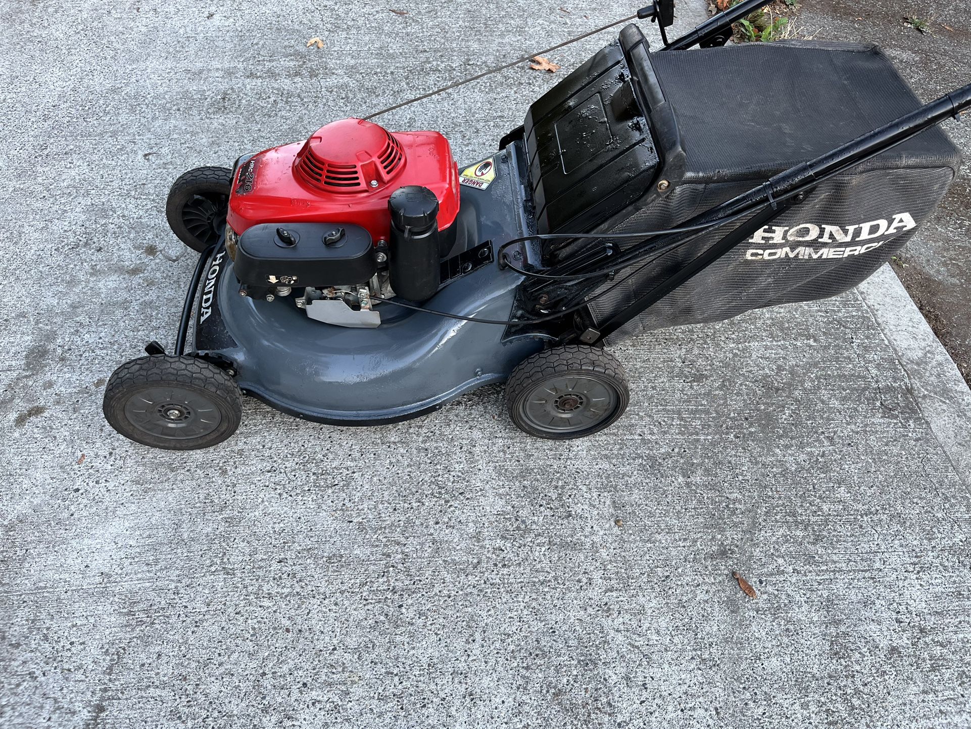 HONDA LAWN MOWER COMERCIAL