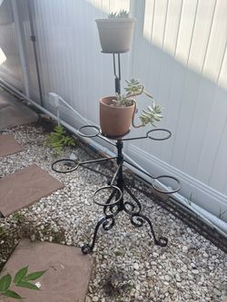 Black Wrought Iron Multi-Tier Plant Stand