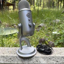 Blue Yeti USB Microphone