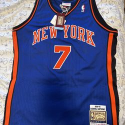 Carmelo Anthony signed jersey