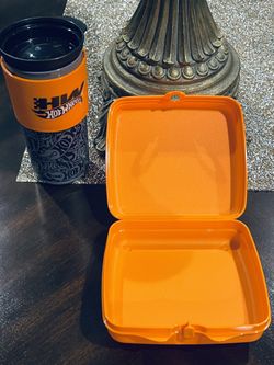 TUPPERWARE HOT WHEELS CUP AND LUNCH BOX for Sale in San Jacinto