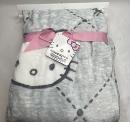 Sanrio Hello Kitty Diamond Throw Blanket