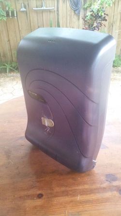 3 paper towel dispensers