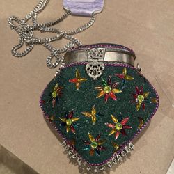 Vintage Style Rhinestone Minaudière Clutch / Small Chain Purse-style metal frame coin purse / minaudière clutch