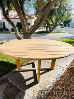 RH MESA TEAK DINING  TABLE 72” Round