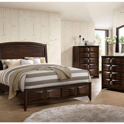 QUEEN BED FRAME MATTRES SOLD SEPARATELY BOXSPRING REQUIRED ☎️ 1714586,2564